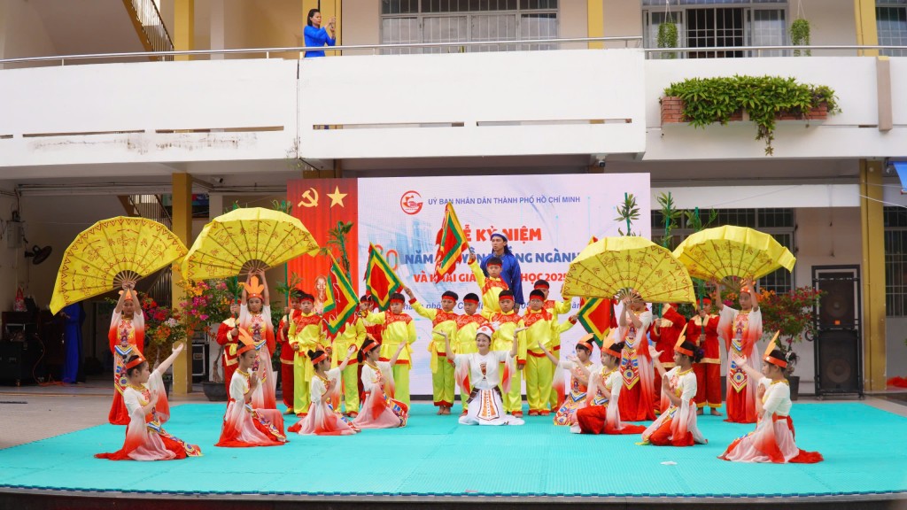 Không khí khai giảng rộn ràng tại các điểm trường ở Vũng Tàu Không khí khai giảng rộn ràng tại các điểm trường ở Vũng Tàu
