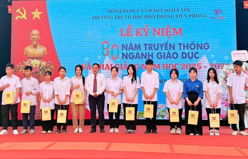 Góp phần thúc đẩy văn hóa đọc trước thềm năm học mới