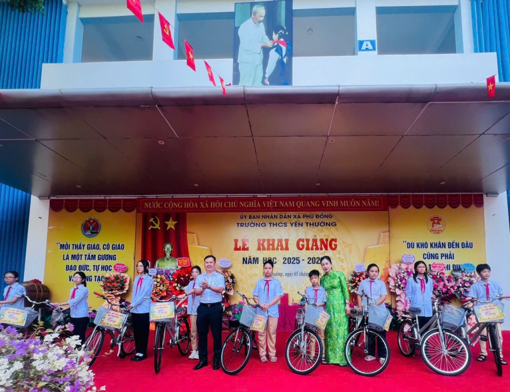 Xã Phù Đổng: Rộn ràng Lễ khai giảng năm học mới