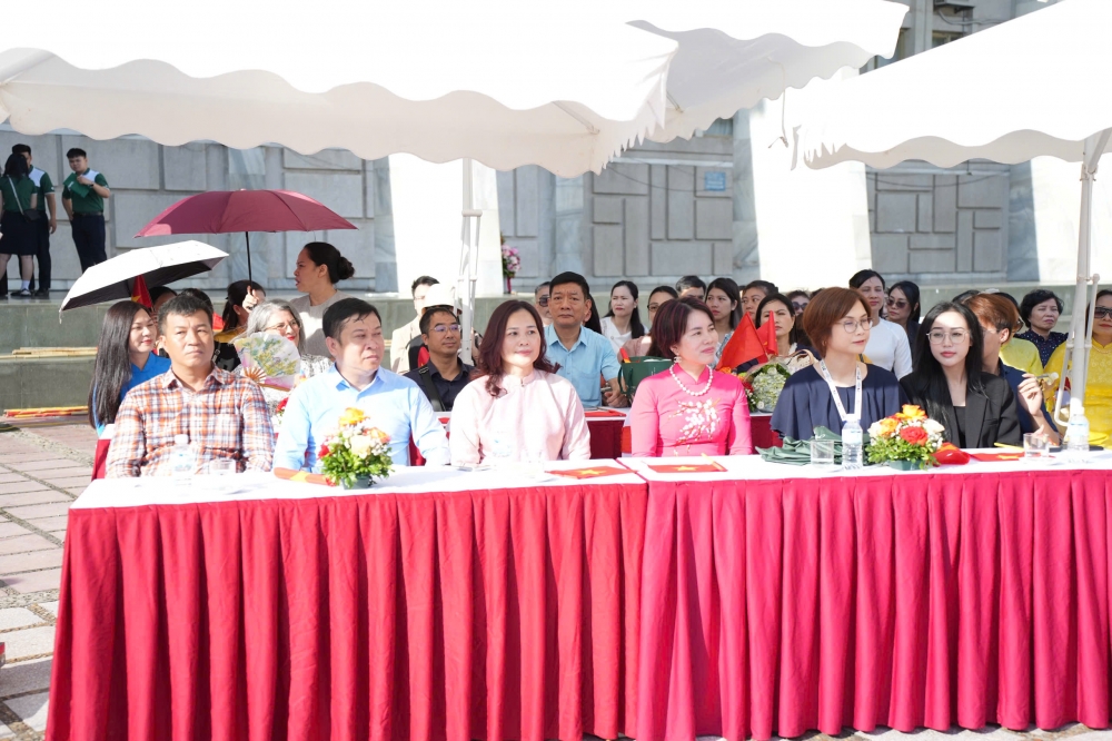 Trường THPT Việt Đức: Rèn đức, luyện tài, đáp ứng yêu cầu của công dân toàn cầu Trường THPT Việt Đức: Rèn đức, luyện tài, đáp ứng yêu cầu của công dân toàn cầu