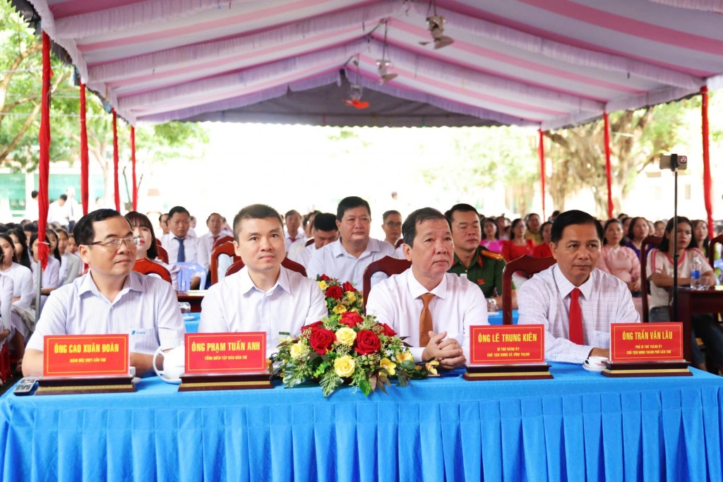Cần Thơ: Hơn 654.000 học sinh bước vào năm học mới