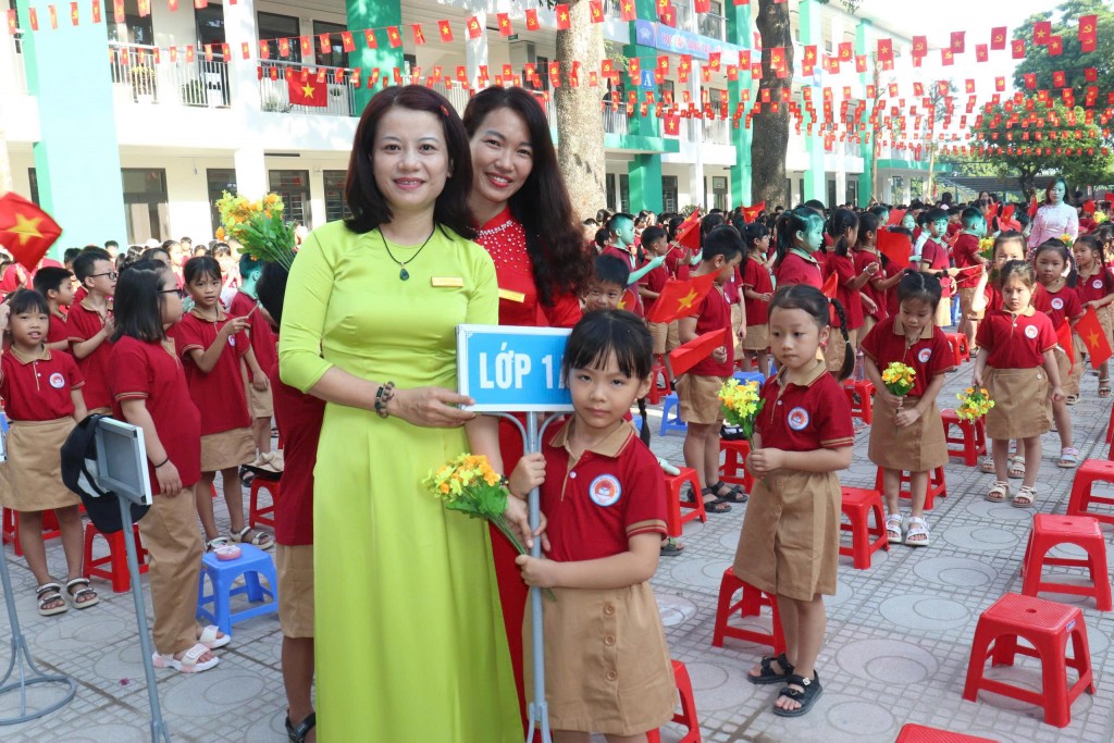 Hơn 15.700 học sinh xã Thuận An hân hoan chào đón năm học mới