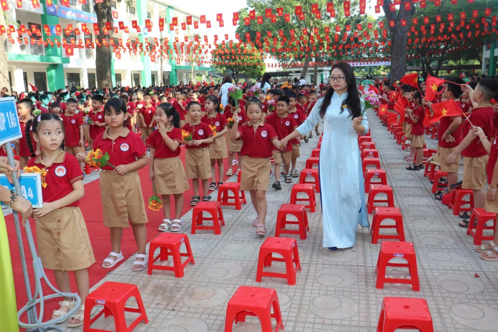 Hơn 15.700 học sinh xã Thuận An hân hoan chào đón năm học mới