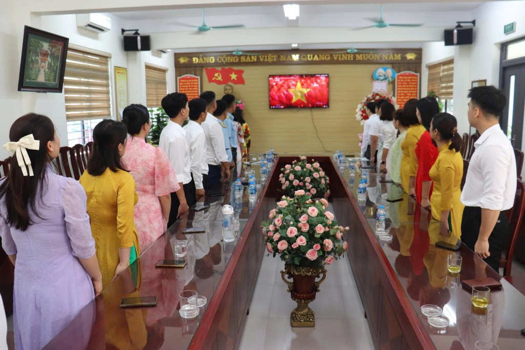 Hơn 15.700 học sinh xã Thuận An hân hoan chào đón năm học mới