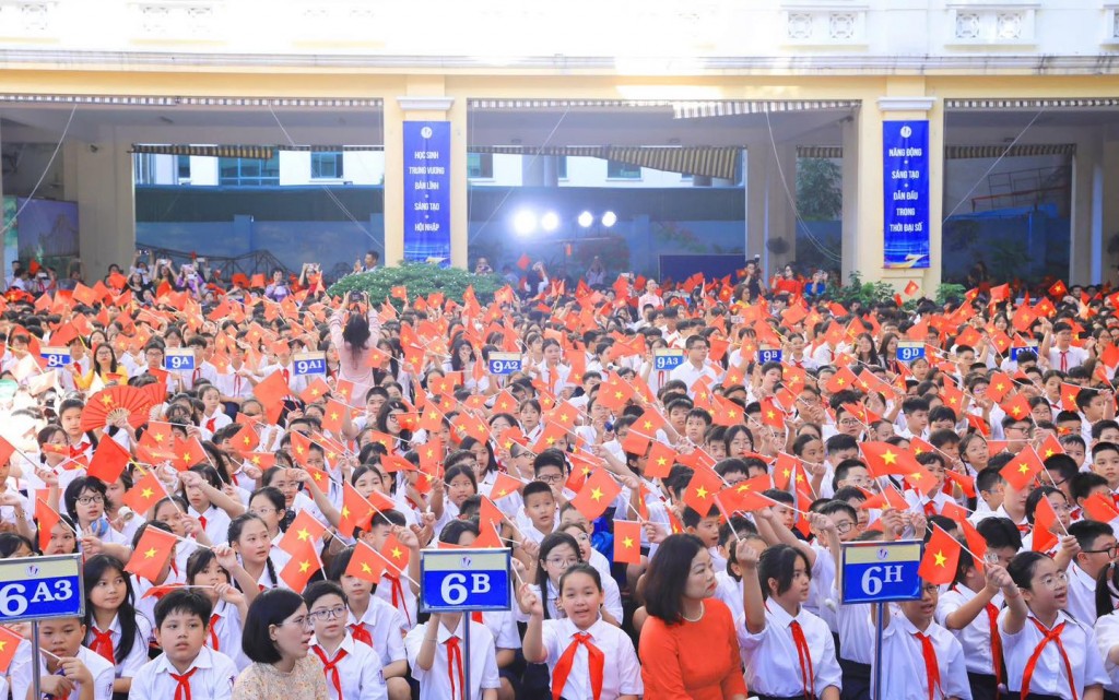 Tiếng trống khai trường và kỳ vọng đổi mới giáo dục Việt Nam