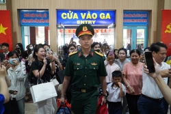 Hân hoan chào đón đoàn chiến sĩ hoàn thành nhiệm vụ A80 trở về