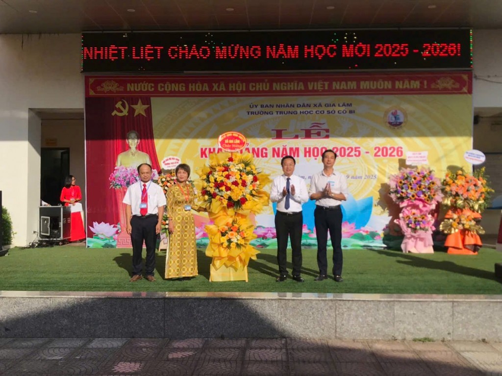 Hơn 20.000 học sinh xã Gia Lâm nô nức bước vào năm học mới Hơn 20.000 học sinh xã Gia Lâm nô nức bước vào năm học mới