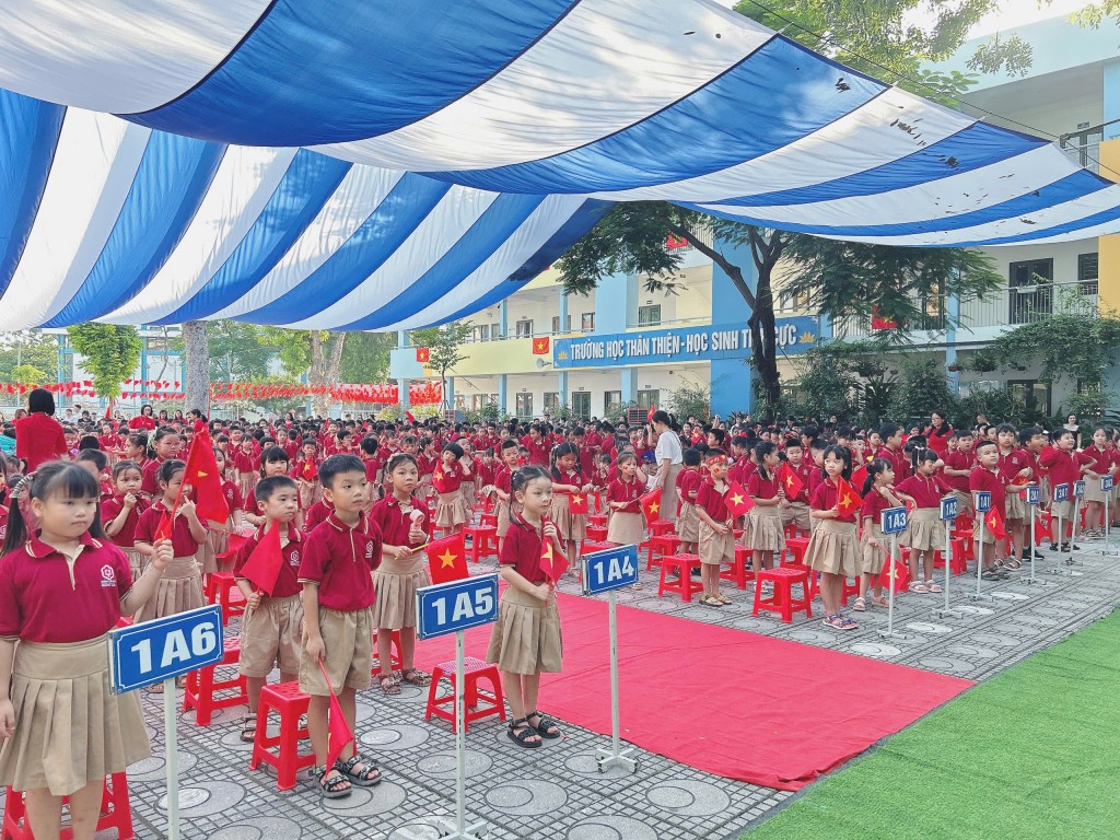 Hơn 20.000 học sinh xã Gia Lâm nô nức bước vào năm học mới