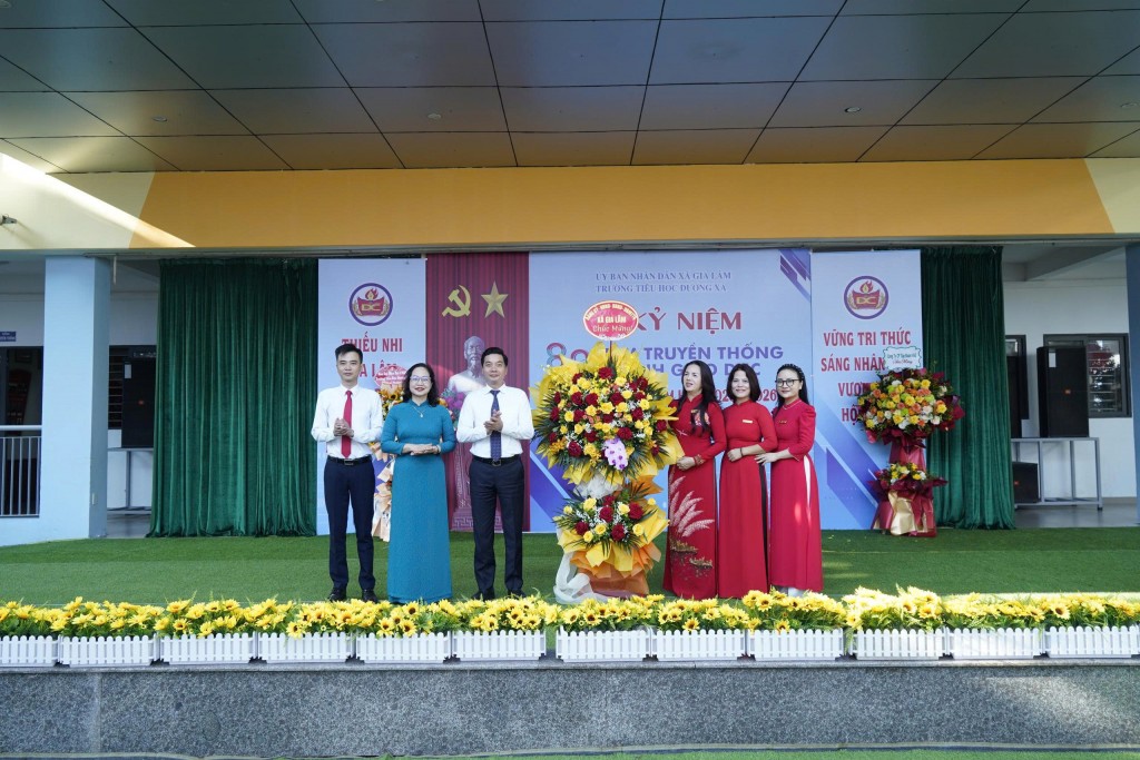 Hơn 20.000 học sinh xã Gia Lâm nô nức bước vào năm học mới Hơn 20.000 học sinh xã Gia Lâm nô nức bước vào năm học mới