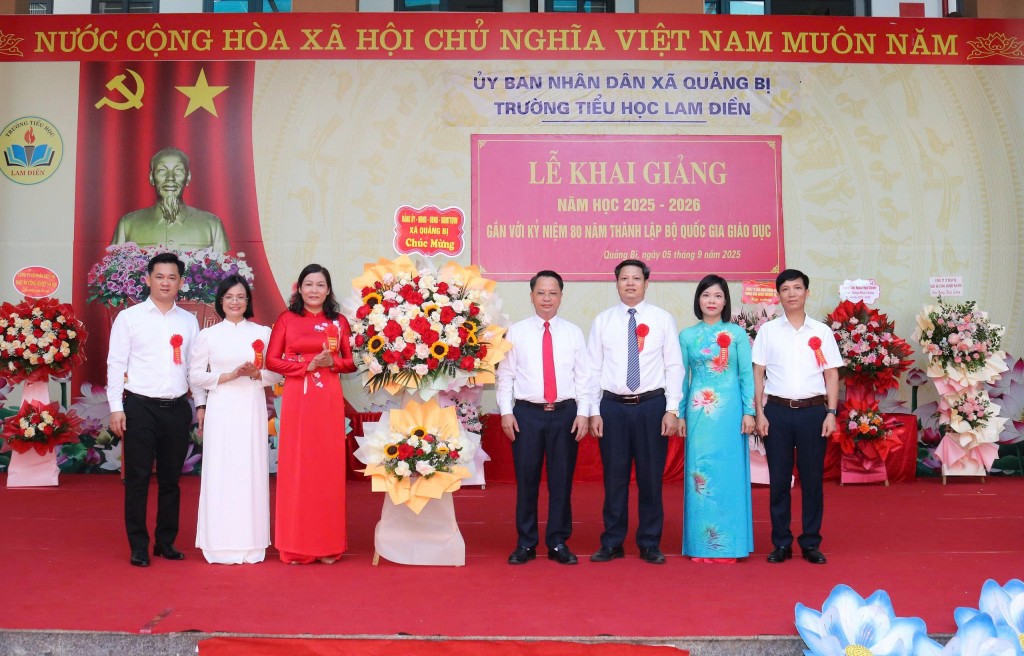 Các trường học xã Quảng Bị tưng bừng đón năm học mới