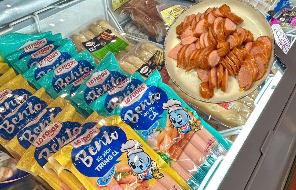 Xúc xích trứng cá chuồn Bento gây ấn tượng mạnh tại VIS 2025
