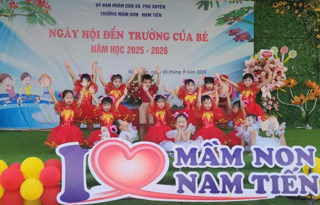 Không khí rộn ràng chào đón năm học mới tại xã Phú Xuyên