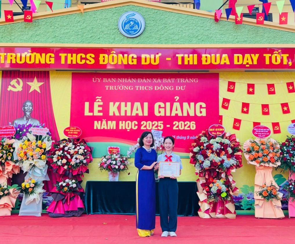 Học sinh Bát Tràng rộn ràng đón chào năm học mới 2025 - 2026