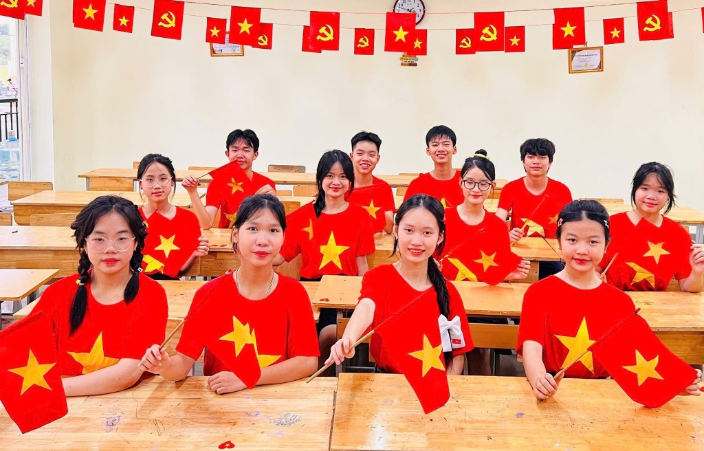 Học sinh Bát Tràng rộn ràng đón chào năm học mới 2025 - 2026