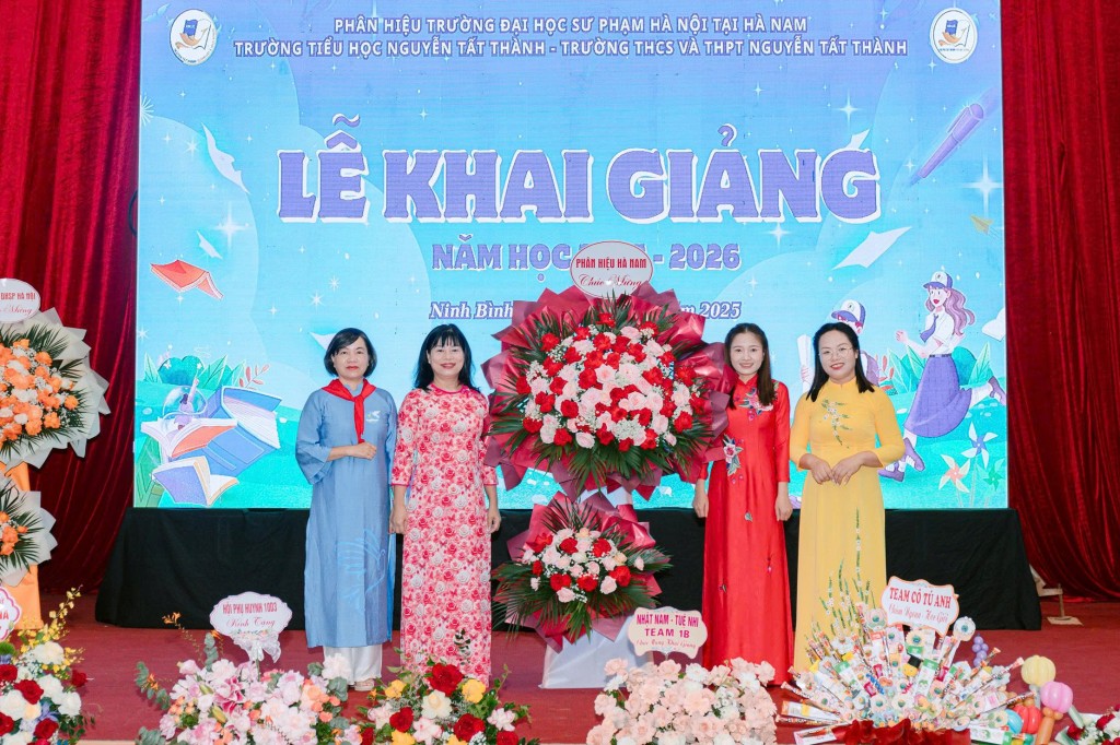 Tưng bừng khai giảng năm học mới tại Hệ thống Trường Nguyễn Tất Thành