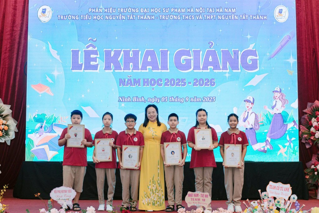 Tưng bừng khai giảng năm học mới tại Hệ thống Trường Nguyễn Tất Thành