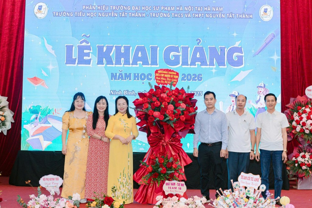 Tưng bừng khai giảng năm học mới tại Hệ thống Trường Nguyễn Tất Thành