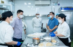 Tăng cường thanh kiểm tra mặt hàng bánh Trung thu