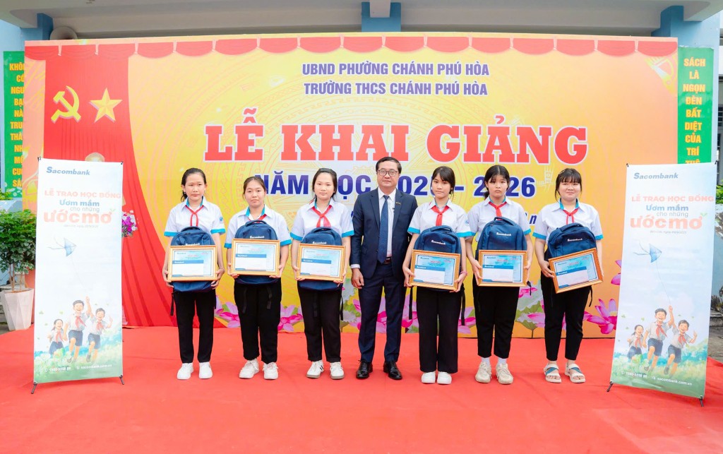 Trường THCS Chánh Phú Hòa TP Hồ Chí Minh Trường THCS Chánh Phú Hòa TP Hồ Chí Minh