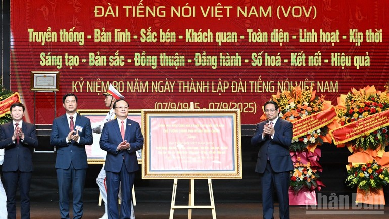 Đài Tiếng nói Việt Nam đón nhận Huân chương Hồ Chí Minh lần thứ 3