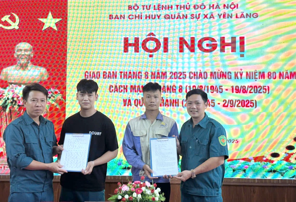 Tình nguyện nhập ngũ: Bản lĩnh, khát vọng của thanh niên Thủ đô Tình nguyện nhập ngũ: Bản lĩnh, khát vọng của thanh niên Thủ đô