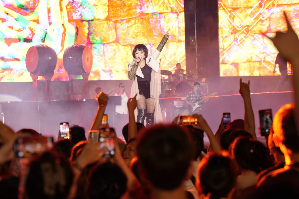 Nhịp cầu để lịch sử chạm đến trái tim giới trẻ bằng âm nhạc Nhịp cầu để lịch sử chạm đến trái tim giới trẻ bằng âm nhạc