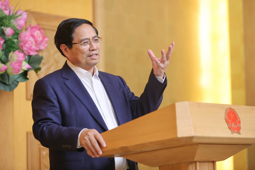 Thủ tướng nêu rõ, cần đẩy mạnh sản xuất, kinh doanh trong nước, giảm chi phí đầu vào, tăng sức cạnh tranh của hàng hoá - Ảnh: VGP/Nhật Bắc Thủ tướng nêu rõ, cần đẩy mạnh sản xuất, kinh doanh trong nước, giảm chi phí đầu vào, tăng sức cạnh tranh của hàng hoá - Ảnh: VGP/Nhật Bắc