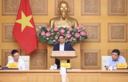 Đẩy mạnh sản xuất, kinh doanh trong nước, tăng sức cạnh tranh của hàng hoá