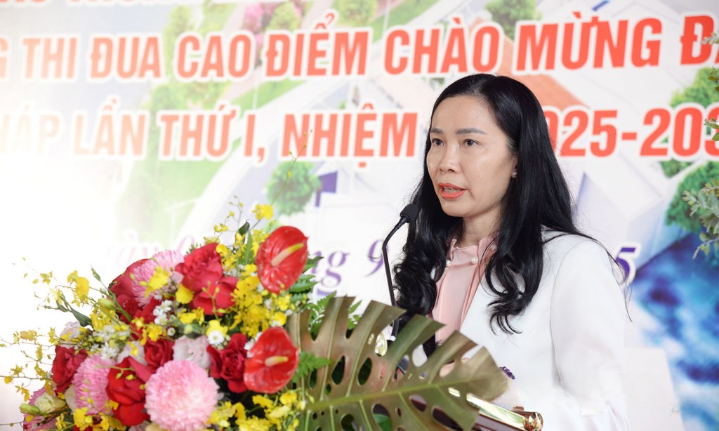 Giám đốc Ban Quản lý dự án đầu tư xây dựng công trình dân dụng và công nghiệp tỉnh Đồn Tháp Nguyễn Thị Thanh Phương thông tin về dự án. Giám đốc Ban Quản lý dự án đầu tư xây dựng công trình dân dụng và công nghiệp tỉnh Đồn Tháp Nguyễn Thị Thanh Phương thông tin về dự án.