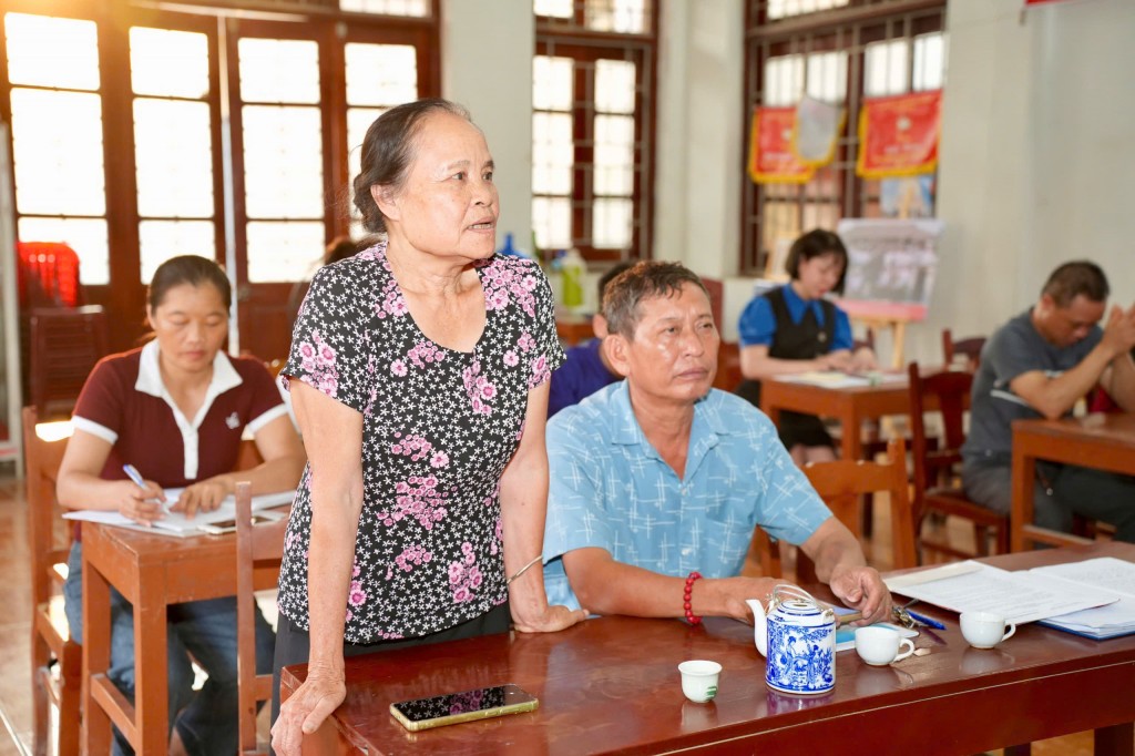 đảng viên Đinh Thị Phúc