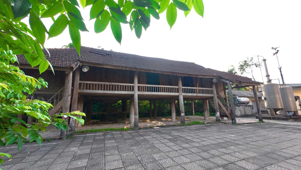 Ngôi nhà sàn lưu giữ nét văn hóa của người Mường ở thôn Đồng Ké, xã Trần Phú, 