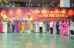 Thắp lửa truyền thống qua triển lãm 80 năm Hành trình đất nước