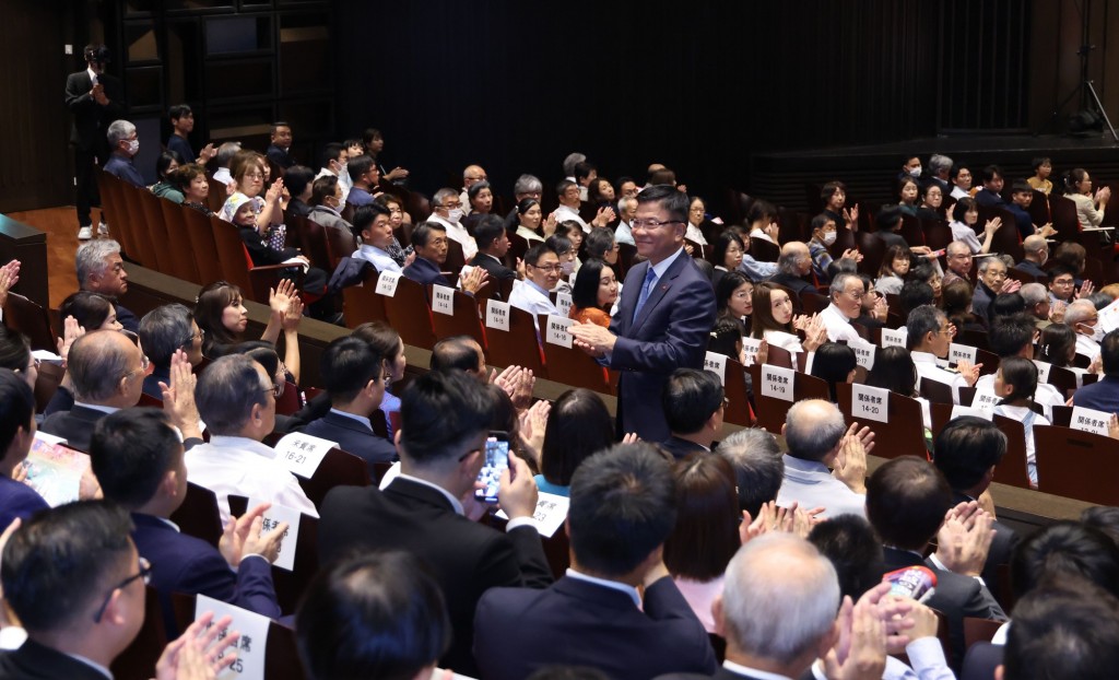 Phó Thủ tướng Lê Thành Long dự Chương trình Hòa nhạc kỷ niệm Quốc khánh lần thứ 80 của nước CHXHCN Việt Nam - Ảnh: VGP/Đức Tuân