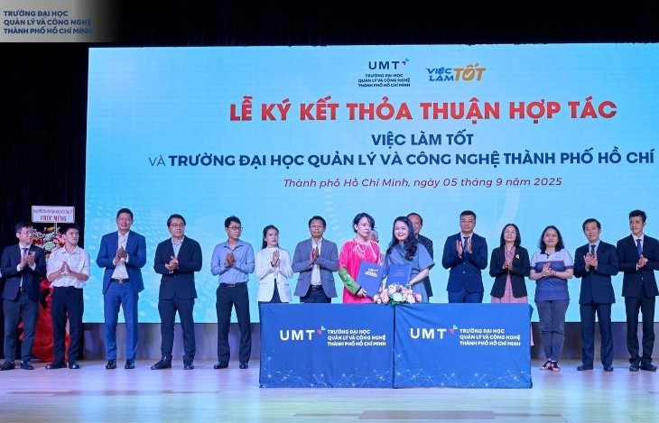 Nâng tầm trải nghiệm thực tiễn logistics 4.0 cho sinh viên