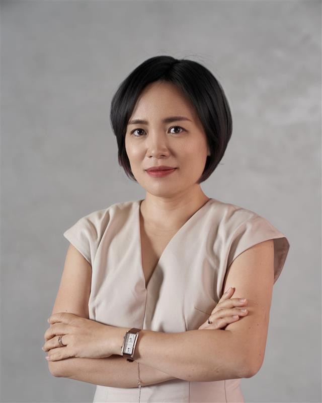 Bà Nguyễn Trà Linh  Bà Nguyễn Trà Linh