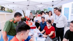 Phát huy sức mạnh cộng đồng để xây dựng công dân số