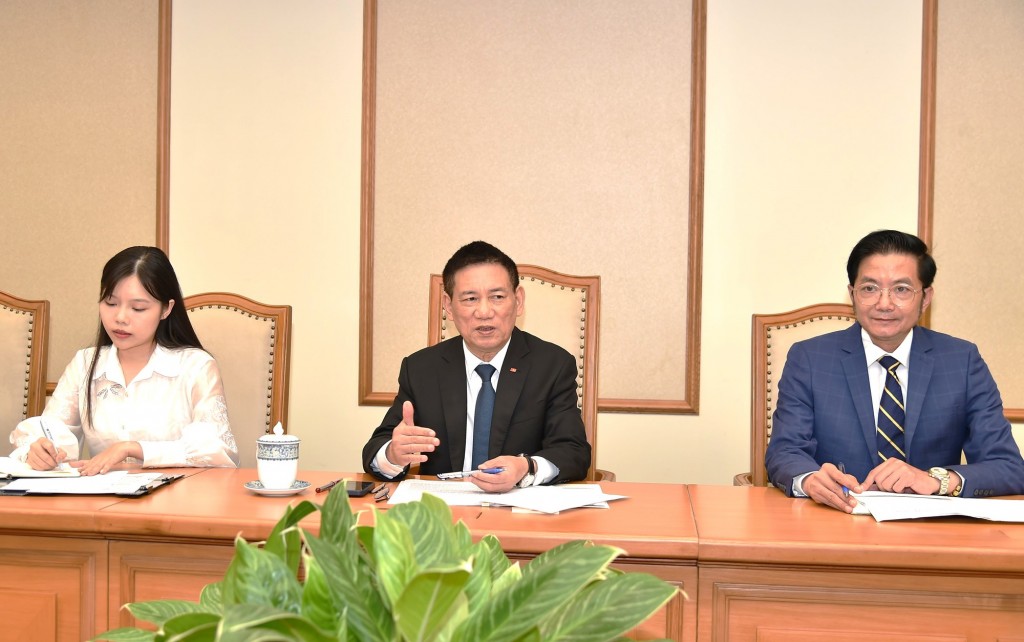 Phó Thủ tướng Hồ Đức Phớc phát biểu tại cuộc tiếp và làm việc với Đại sứ Hàn Quốc Choi Young Sam và các doanh nghiệp Hàn Quốc - Ảnh: VGP/Đức Mạnh Phó Thủ tướng Hồ Đức Phớc phát biểu tại cuộc tiếp và làm việc với Đại sứ Hàn Quốc Choi Young Sam và các doanh nghiệp Hàn Quốc - Ảnh: VGP/Đức Mạnh