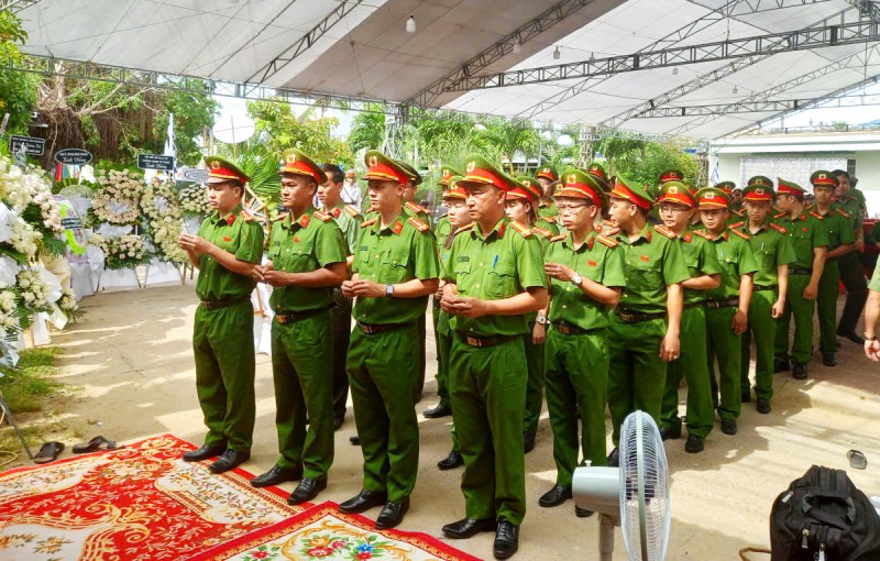 Truy thăng cấp bậc Trung tá cho đồng chí Nguyễn Đông Cánh