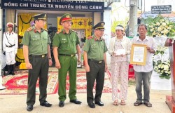 Truy thăng cấp bậc Trung tá cho đồng chí Nguyễn Đông Cánh