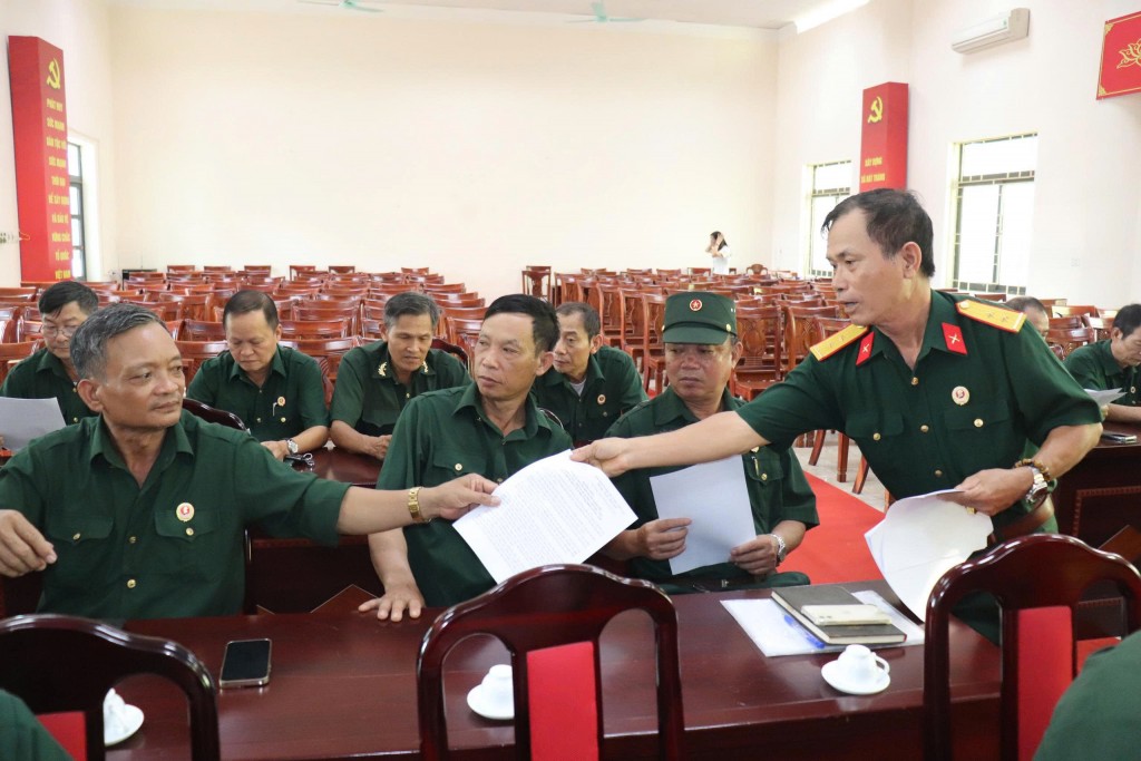 Lấy phiếu tín nhiệm nhân sự tham gia Ban Chấp hành Hội Cựu chiến binh Lấy phiếu tín nhiệm nhân sự tham gia Ban Chấp hành Hội Cựu chiến binh