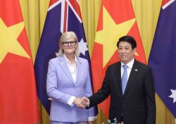 Chủ tịch nước Lương Cường chủ trì lễ đón Toàn quyền Australia