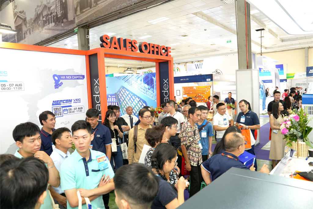 17 năm kiến tạo điểm hẹn công nghệ điện tử toàn cầu 17 năm kiến tạo điểm hẹn công nghệ điện tử toàn cầu