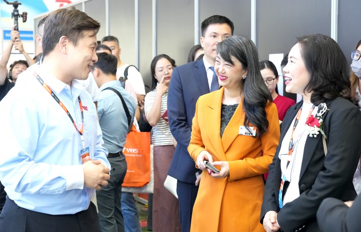 17 năm kiến tạo "điểm hẹn" công nghệ điện tử toàn cầu