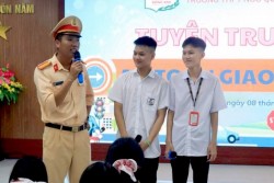 Đẩy mạnh tuyên truyền an toàn giao thông ngay từ đầu năm học mới