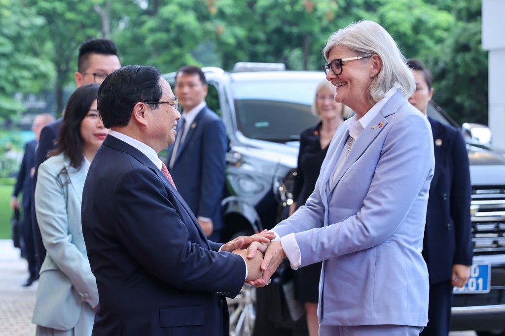 Thủ tướng Chính phủ Phạm Minh Chính đón Toàn quyền Australia Sam Mostyn - Ảnh: VGP/Nhật Bắc Thủ tướng Chính phủ Phạm Minh Chính đón Toàn quyền Australia Sam Mostyn - Ảnh: VGP/Nhật Bắc