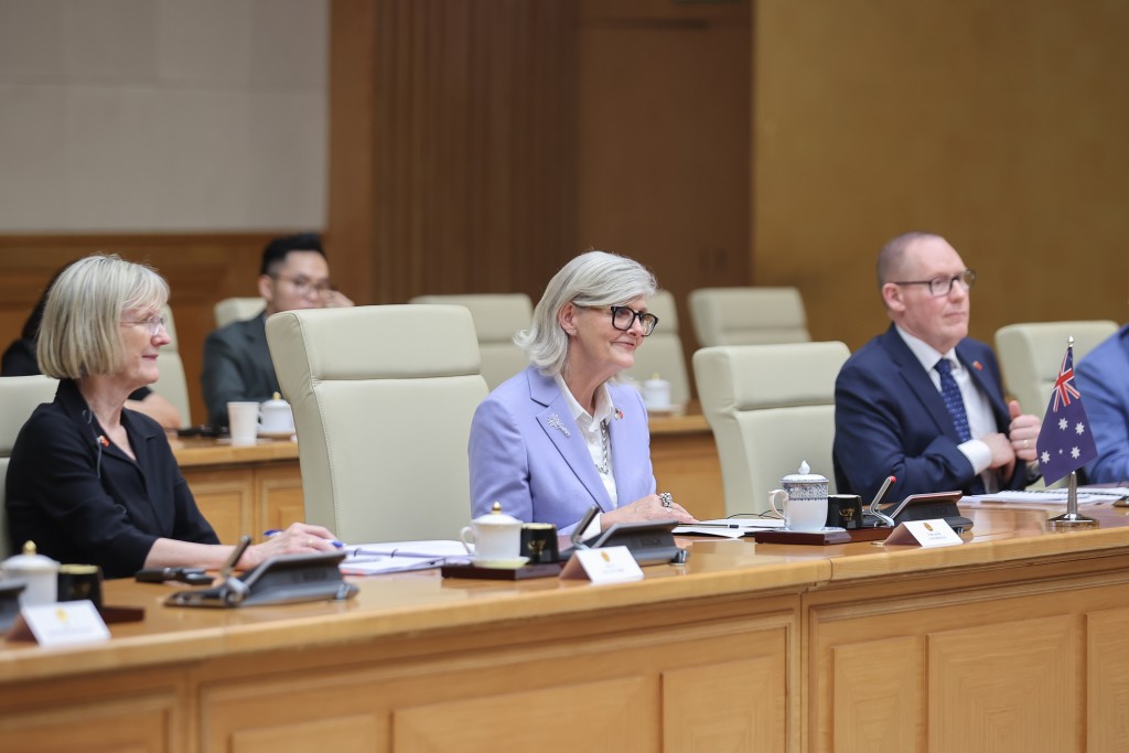 Toàn quyền Australia khẳng định cam kết của Australia trong việc tiếp tục hợp tác đưa quan hệ hai nước phát triển mạnh mẽ hơn nữa - Ảnh: VGP/Nhật Bắc Toàn quyền Australia khẳng định cam kết của Australia trong việc tiếp tục hợp tác đưa quan hệ hai nước phát triển mạnh mẽ hơn nữa - Ảnh: VGP/Nhật Bắc