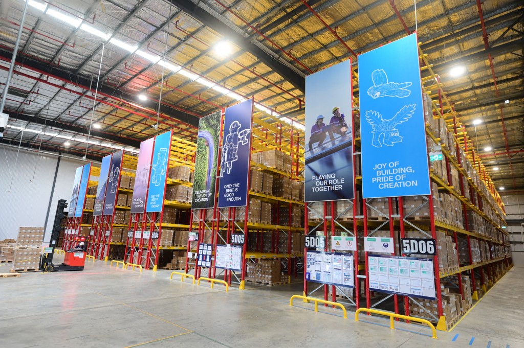 Kuehne+Nagel và Tập đoàn LEGO khai trương trung tâm phân phối khu vực mới tại Việt Nam Kuehne+Nagel và Tập đoàn LEGO khai trương trung tâm phân phối khu vực mới tại Việt Nam