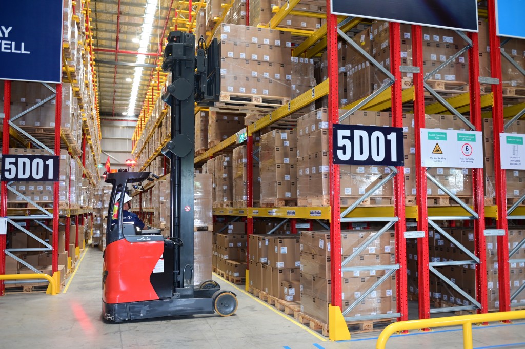 Kuehne+Nagel và Tập đoàn LEGO khai trương trung tâm phân phối khu vực mới tại Việt Nam Kuehne+Nagel và Tập đoàn LEGO khai trương trung tâm phân phối khu vực mới tại Việt Nam