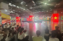 Ấn tượng với gian triển lãm thành tựu công nghiệp văn hóa