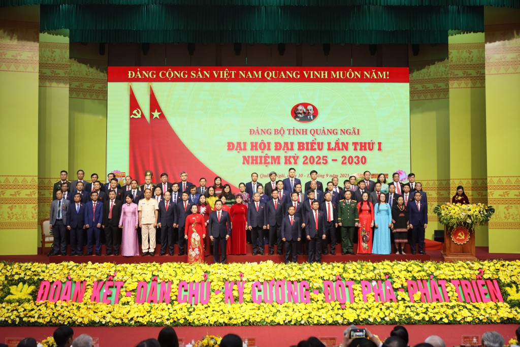 Khai mạc Đại hội Đảng bộ tỉnh Quảng Ngãi lần thứ I
